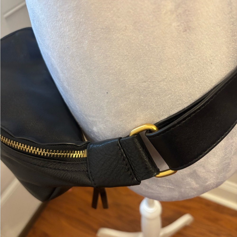 REBECCA MINKOFF Black Leather Crossbody Belt Bag - Designer Style - Picture 5 of 6
